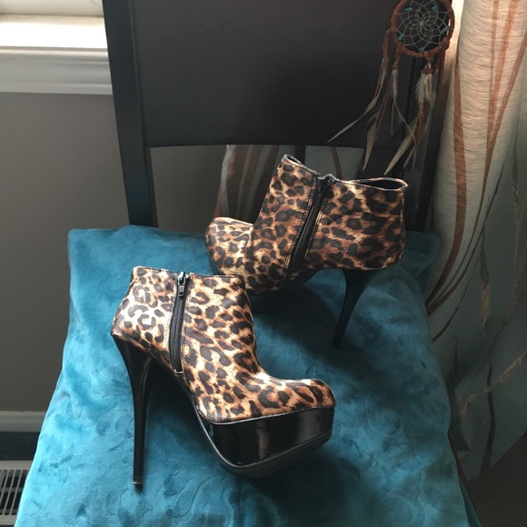 Leopard print platform stilettos - Picture 3 of 7